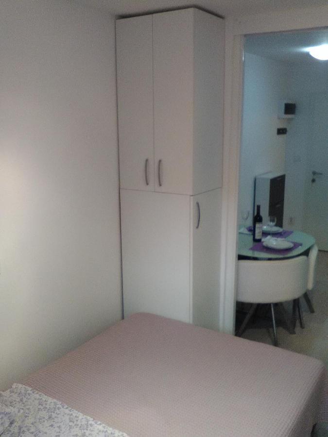 Studio Apartman Ana Split Exterior foto
